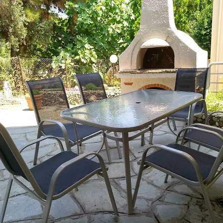 Apartament Lava PalaiónTsiflíkion